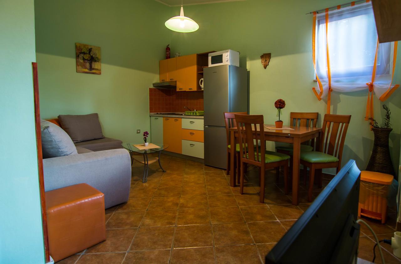 Apartments Angela 1711 Rakalj المظهر الخارجي الصورة